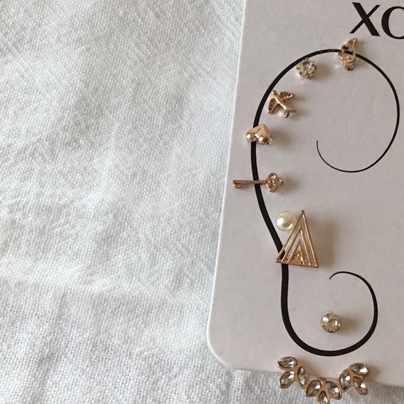 XOXO Set of 9 Studded Earrings - Picture 3 of 4